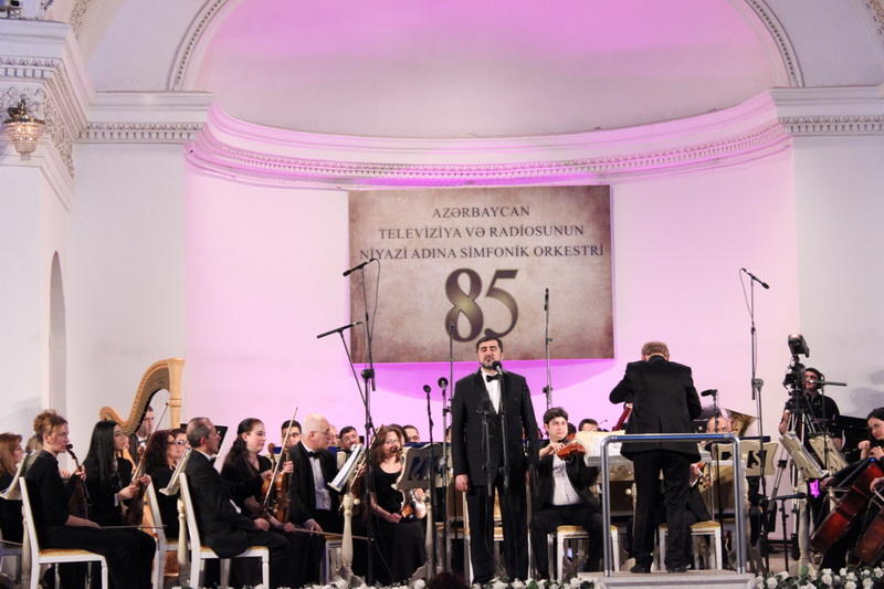 В Филармонии грандиозно отметили юбилей симфонического оркестра имени Ниязи