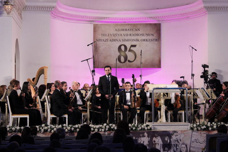 В Филармонии грандиозно отметили юбилей симфонического оркестра имени Ниязи