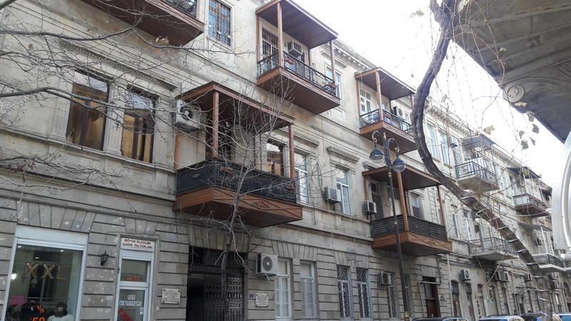 "Мой Баку": Улица Истиглалийят - хранилище памяти Баку
