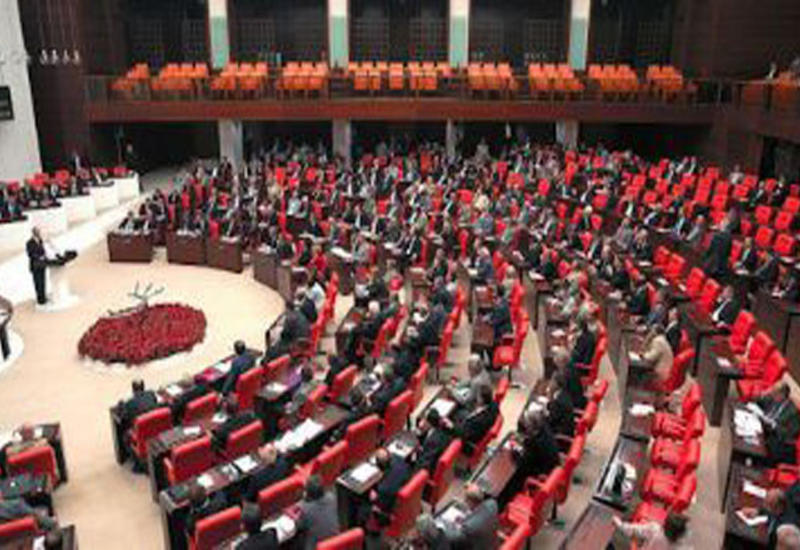 В парламенте Турции приняты еще четыре статьи проекта новой Конституции