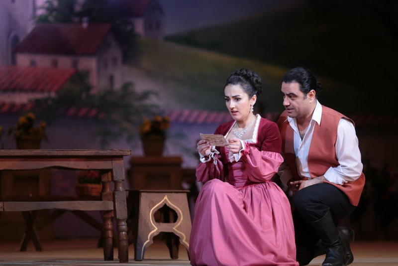 Театр оперы и балета предложил зрителям "Любовный напиток"