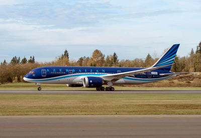 Задержанный рейс AZAL уже вылетел из Лондона в Баку <span class="color_red">- ОБНОВЛЕНО</span>