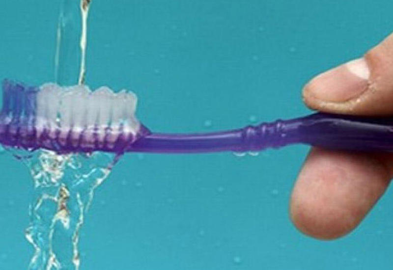 Diş sağlamlığı üçün düzgün fırça seçilməlidir