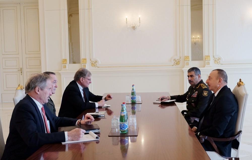 Президент Ильхам Алиев принял начальника Генеральных штабов США