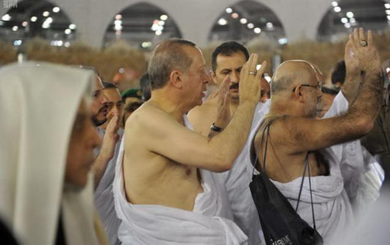 Эрдоган совершил малое паломничество в Мекке