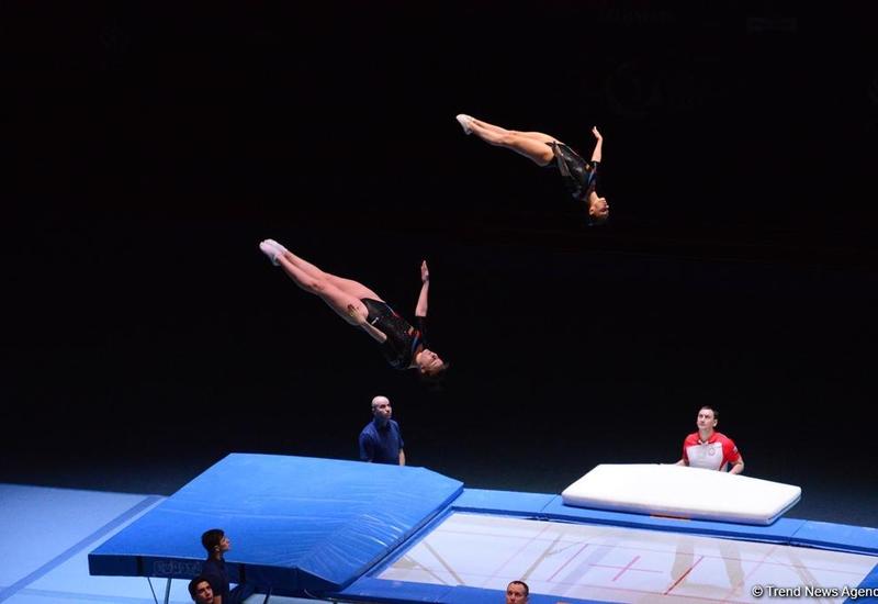 Азербайджанская пара батутисток вышли в финал соревнований по синхронным прыжкам на Кубке мира по прыжкам на батуте и тамблингу в Баку