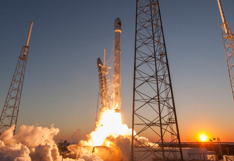 Опубликованы кадры приземления первой ступени ракеты Falcon 9