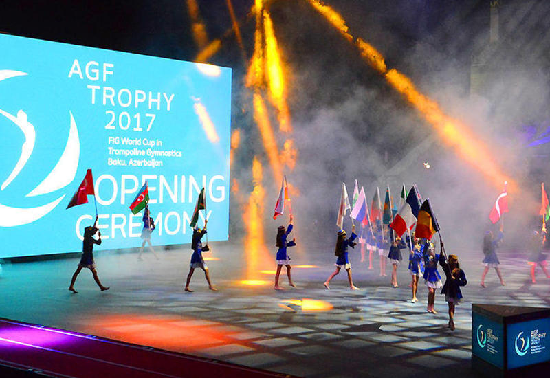 Баку организовал необычное красочное гимнастическое шоу