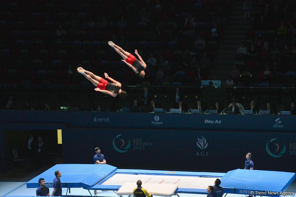 Баку организовал необычное красочное гимнастическое шоу