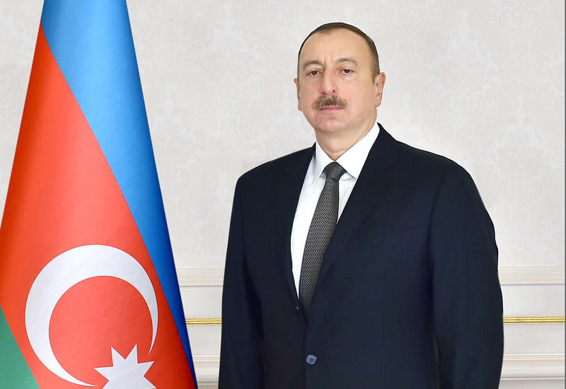 Президент Ильхам Алиев поздравил султана Брунея
