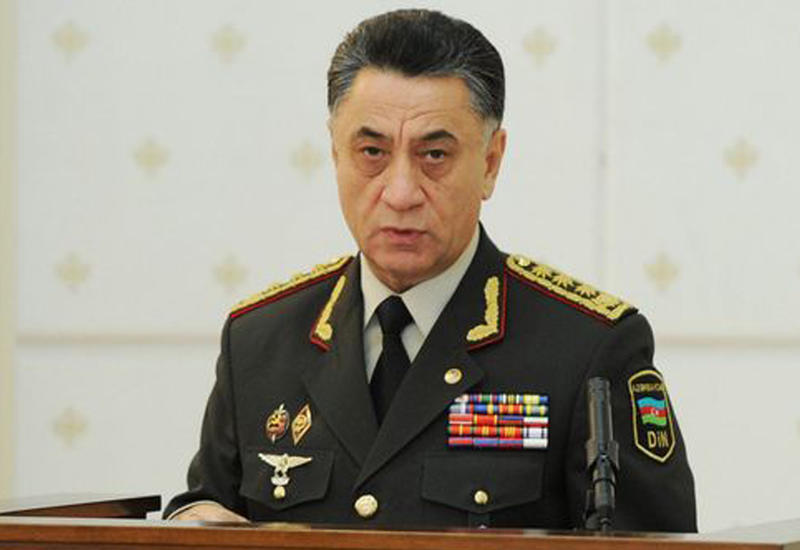 Рамиль Усубов отправил полковника дорожной полиции на пенсию