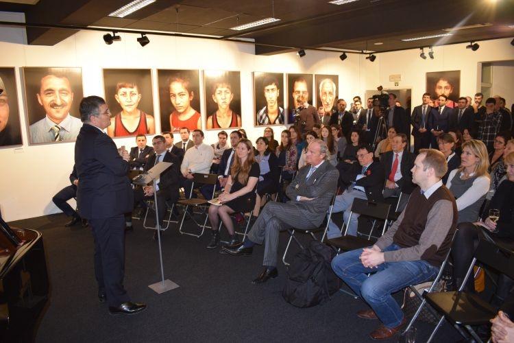 В Брюсселе проходит фотовыставка, посвященная Ходжалинскому геноциду
