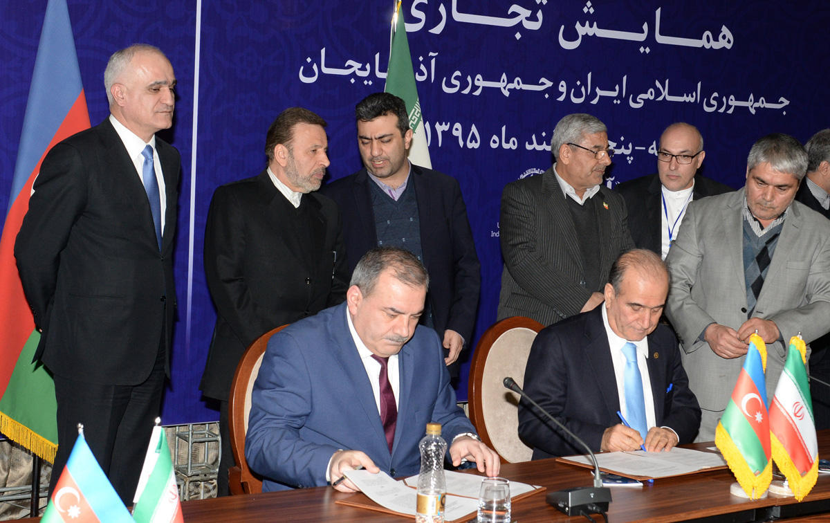 Представители Азербайджана и Ирана ознакомились с ходом реализации "Худаферинского соглашения"