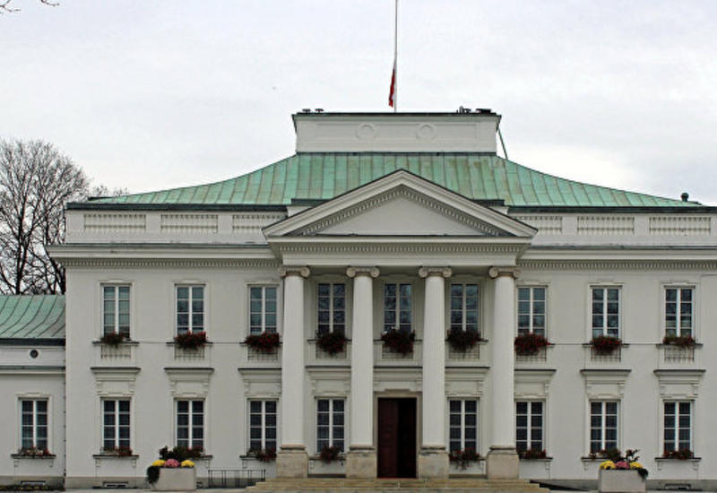 Литовец запустил беспилотник над президентским дворцом в Польше