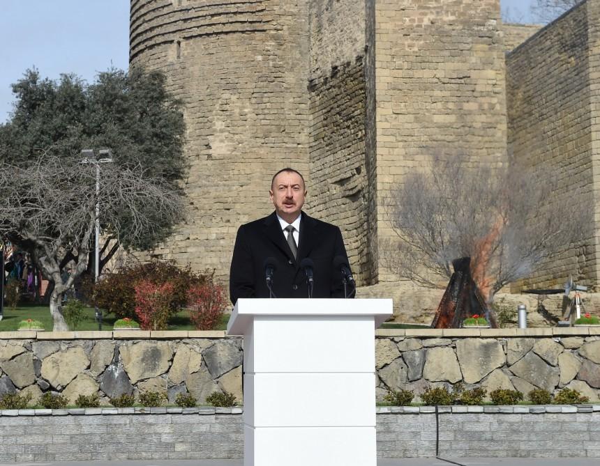 Президент Ильхам Алиев и Первая леди Мехрибан Алиева приняли участие во всенародных празднествах по случаю Новруза