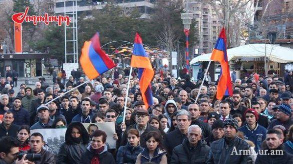 Yerevan yenə çalxalanır: daha bir etiraz aksiyası
