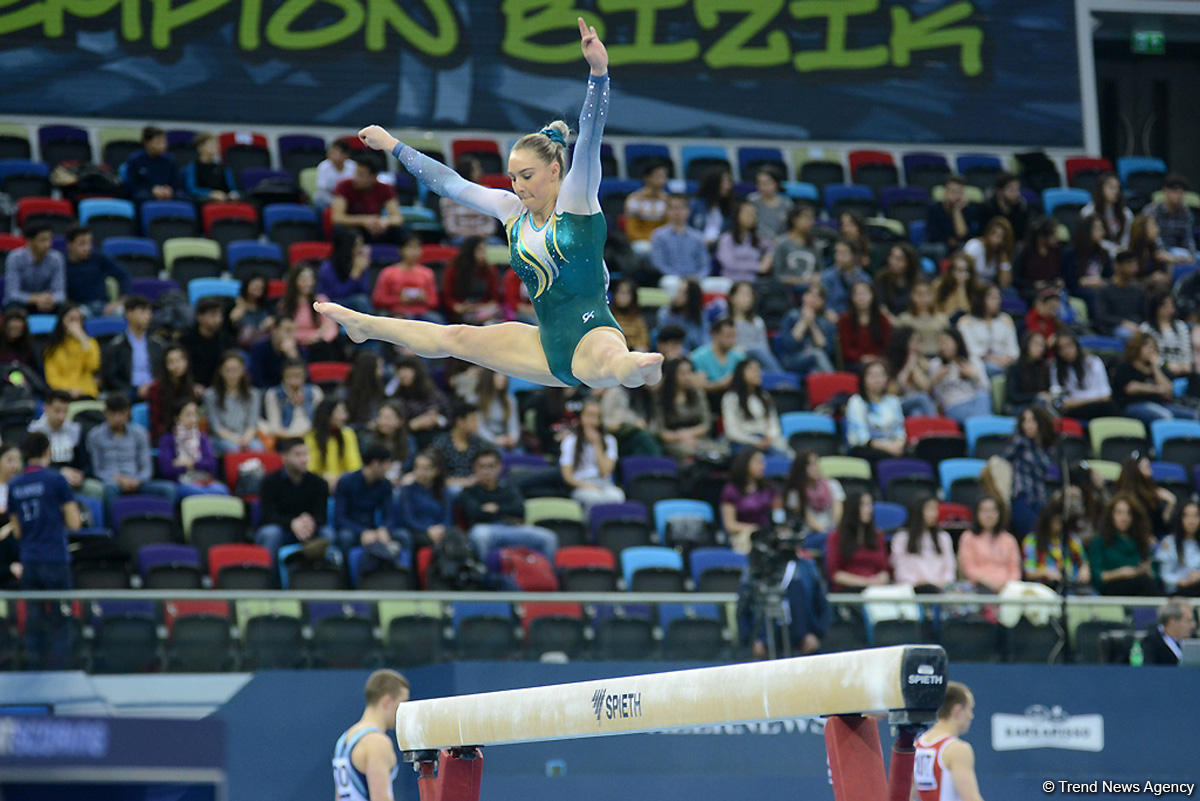 Лучшие моменты четвертого, завершающего дня соревнований Кубка мира по спортивной гимнастике в Баку