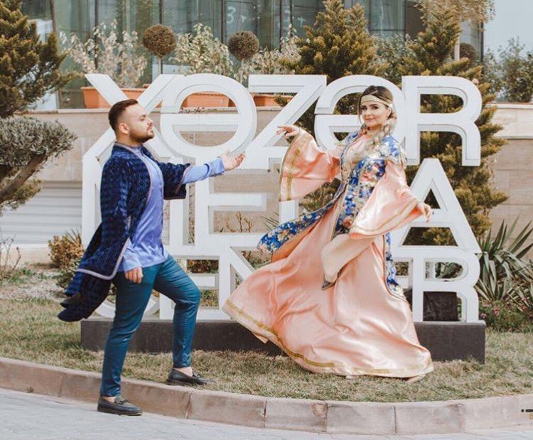 Азербайджанские звезды встречают Новруз в национальных нарядах