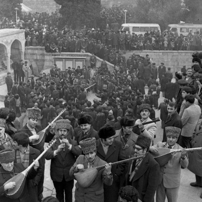 Bakıdan tarixi Novruz şəkilləri