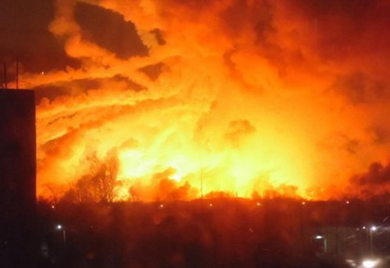 Крупный пожар в Украине, эвакуированы десятки тысяч человек