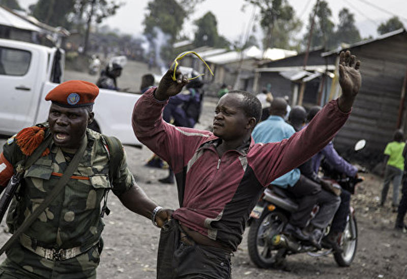 В Конго вооруженные люди обезглавили 40 полицейских