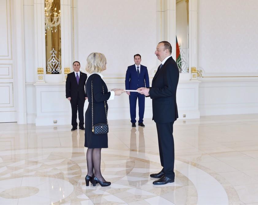 Президент Ильхам Алиев принял верительные грамоты новых послов Дании и Португалии
