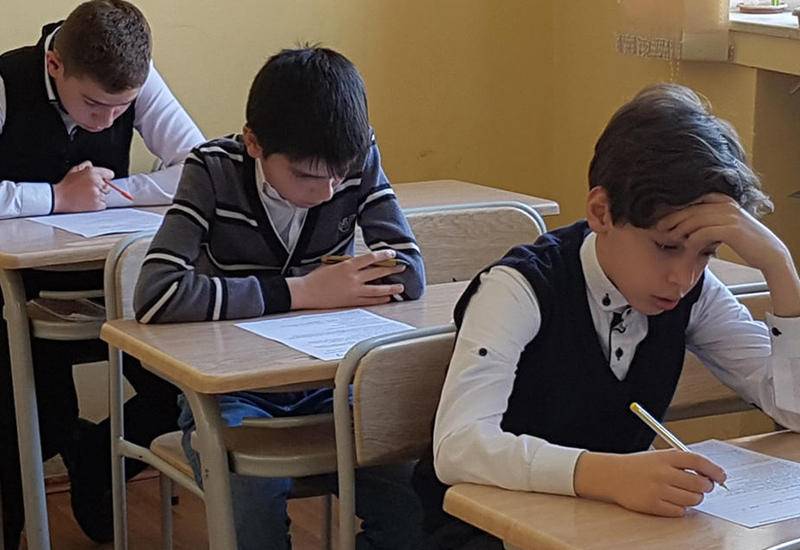 В этом году занятия в школах Азербайджана начнутся позже