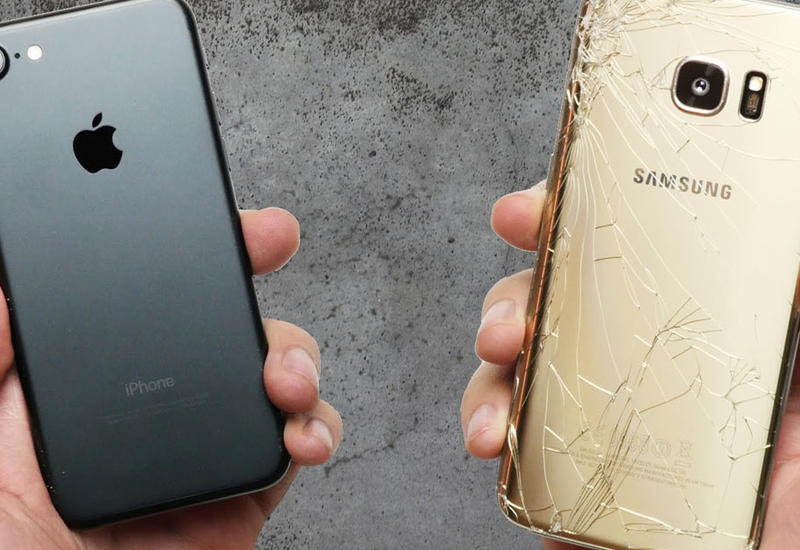 Galaxy S8 оказался прочнее iPhone 7
