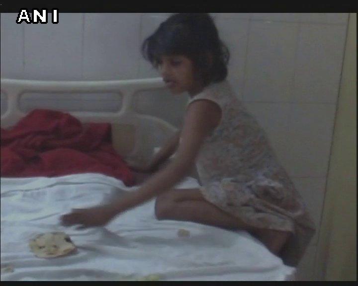В Индии нашли 8-летнюю девочку-маугли, которую воспитали обезьяны