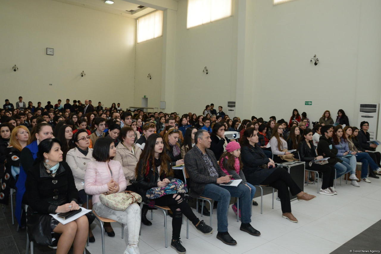 Филиал МГУ имени М.В.Ломоносова в Баку провел традиционный День открытых дверей