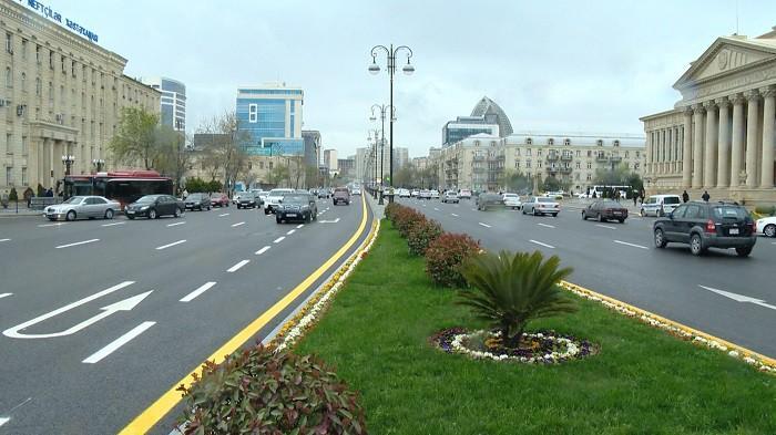 Вот какой стала эта центральная улица Баку после ремонта