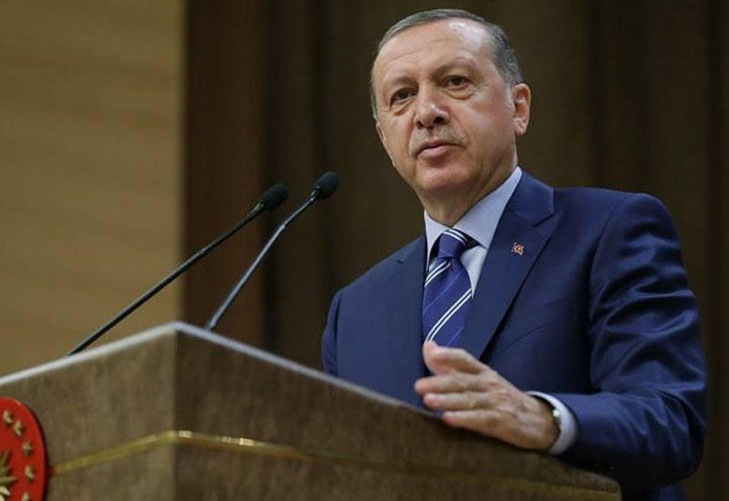 Эрдоган подал жалобу в прокуратуру на германского комика