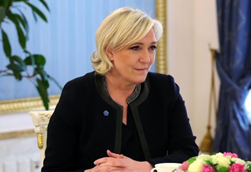 Французские масоны призывают голосовать на выборах против Ле Пен
