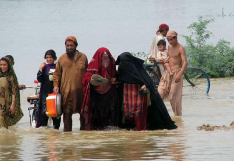 Сильное наводнение в Иране: 36 погибших, много пропавших без вести