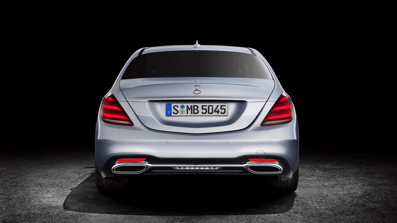 Mercedes-Benz обновил свой флагманский седан
