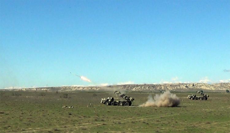 Широкомасштабные учения азербайджанской армии: проведен этап боевой стрельбы