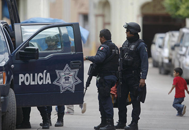 В Мексике начались беспорядки после убийства лидера наркокартеля