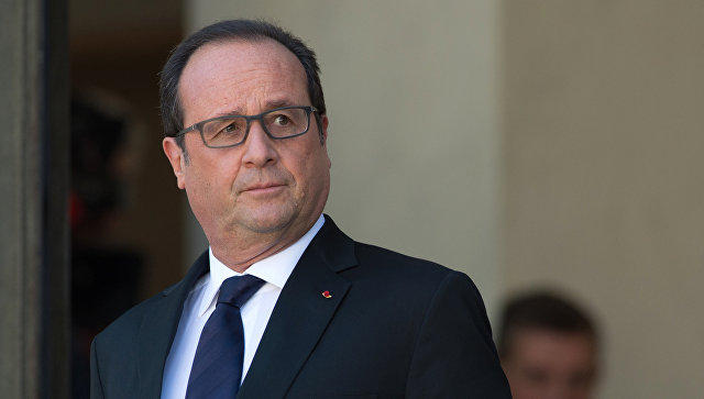 Олланд призвал ослабить позиции Ле Пен перед вторым туром выборов