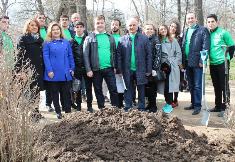 По инициативе вице-президента Фонда Гейдара Алиева Лейлы Алиевой в Ботаническом саду МГУ прошла акция посадки деревьев