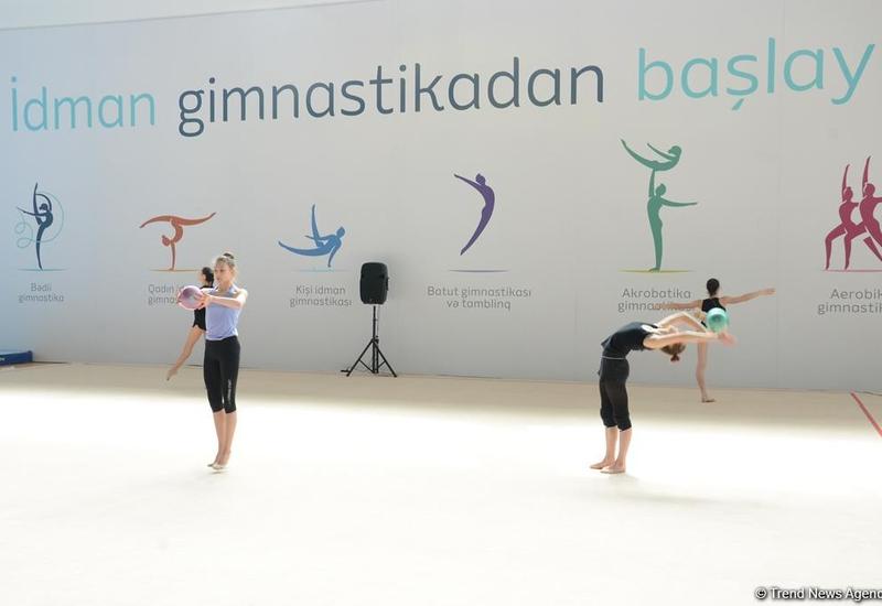 Стартовали тренировки участниц Кубка мира по художественной гимнастике в Баку