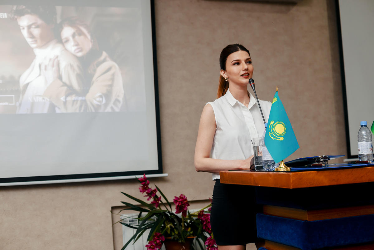 В Астане презентован азербайджанский фильм "Два чужих человека"