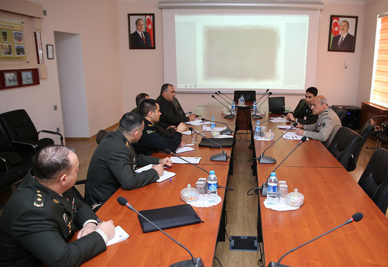 Азербайджанские военные на встрече по кибербезопасности