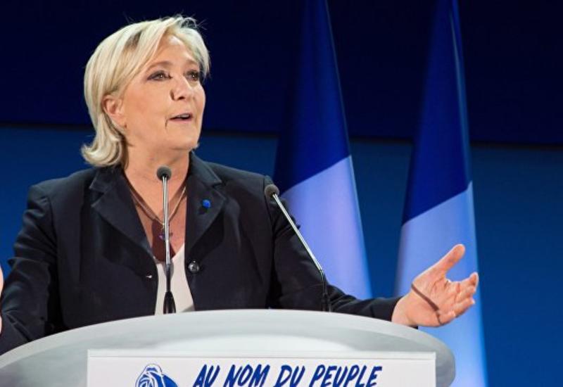 Крупнейший профсоюз Франции призывает голосовать против Ле Пен