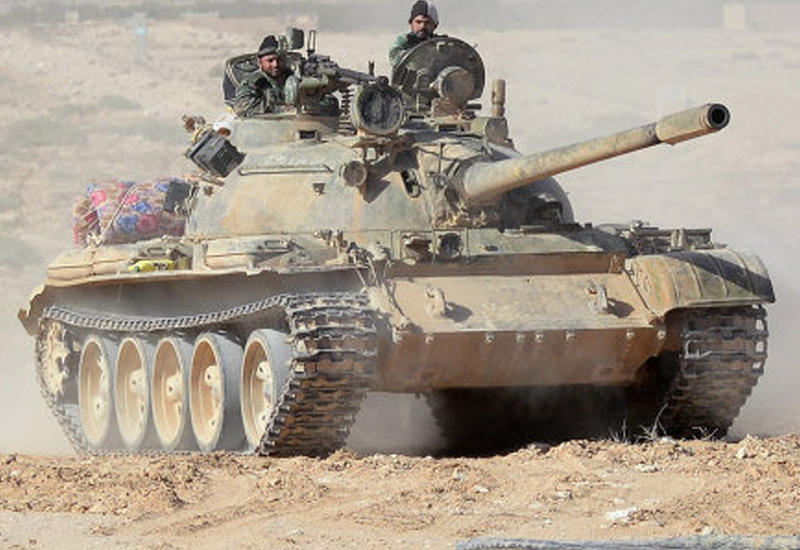 Экипаж сирийского танка изящно обманул ракету террористов