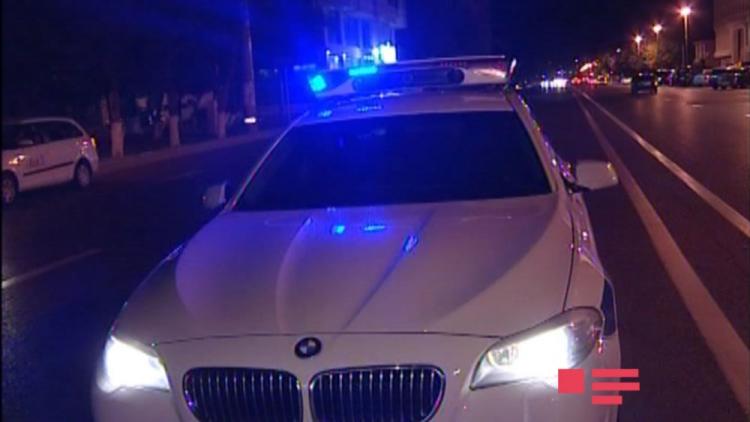 В Баку женщина на Mercedes стала причиной цепной аварии
