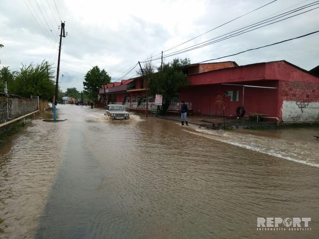 Ливневые дожди в Гахе, затоплены дома жителей