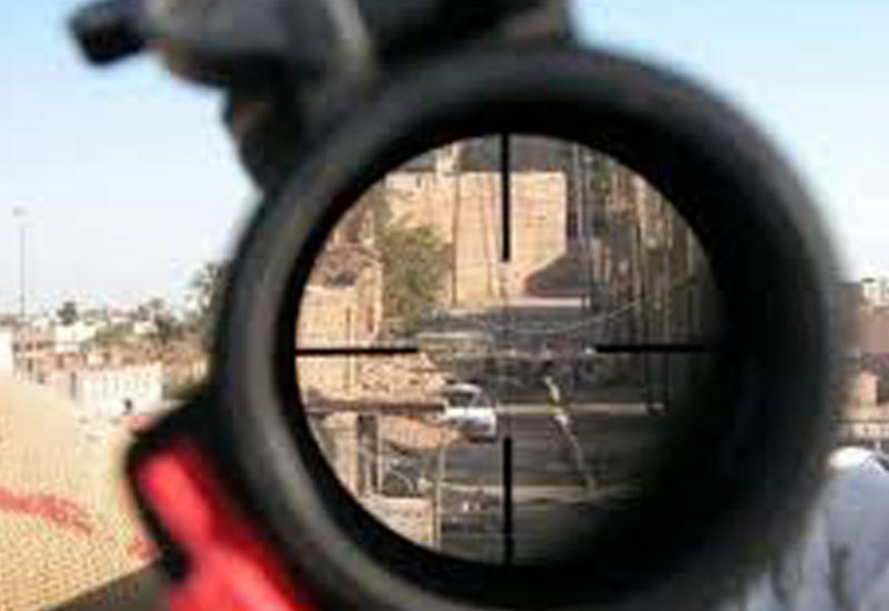 Снайперская "дуэль" в Сирии попала на камеры