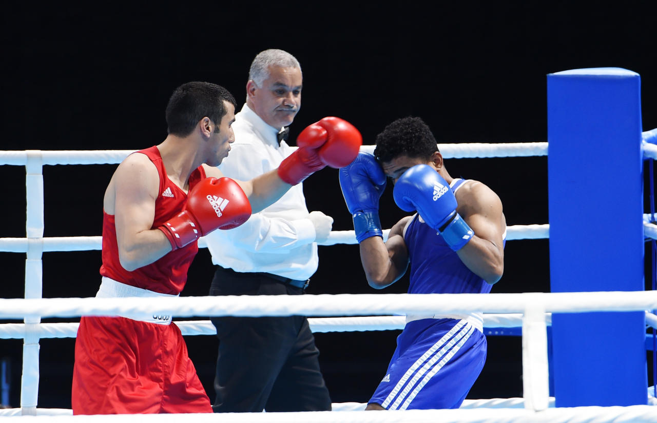 Президент Ильхам Алиев наградил победителей соревнований по боксу Исламиады в Баку