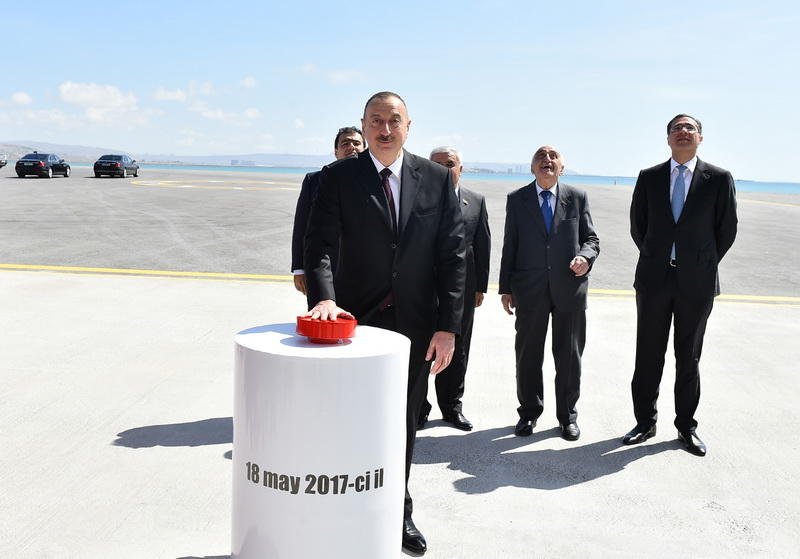 Президент Ильхам Алиев принял участие в церемонии открытия полупогружной буровой установки "Гейдар Алиев"