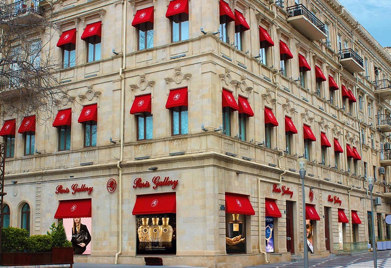 В Баку открылся первый магазин Paris Gallery